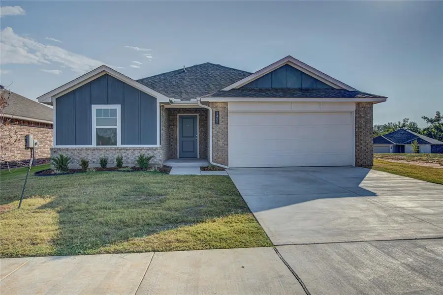 2405 S 28th Terrace, Chickasha, OK 73018 - Image #2