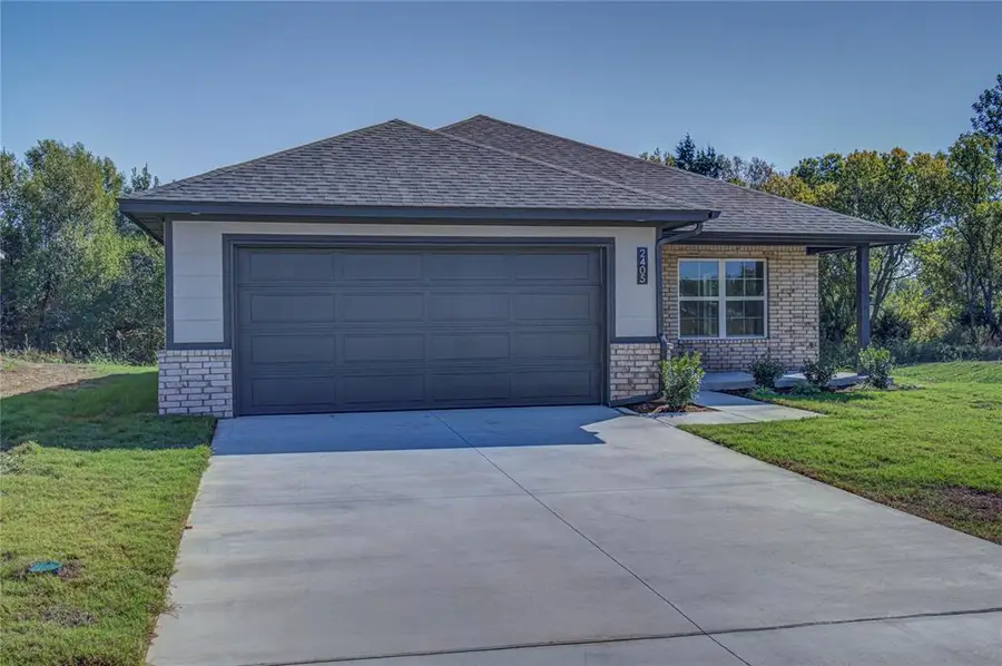 2405 S 27th Court, Chickasha, OK 73018 - Image #3
