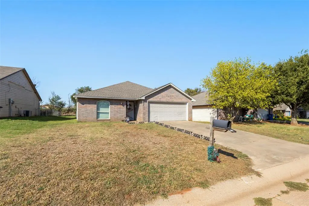 918 Valleyview Road, Enid, OK 73701 - Image #1