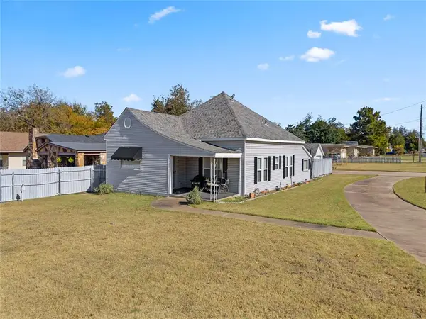 1127 S 10th Street, Chickasha, OK 73018