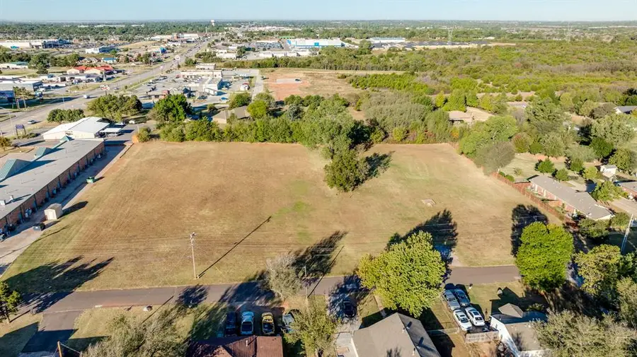 227 N Carol Terrace, Mustang, OK 73064 - Image #3