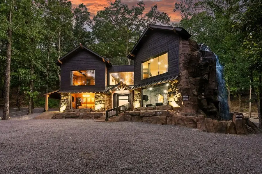 251 Little Creek Lane, Broken Bow, OK 74728 - Image #2