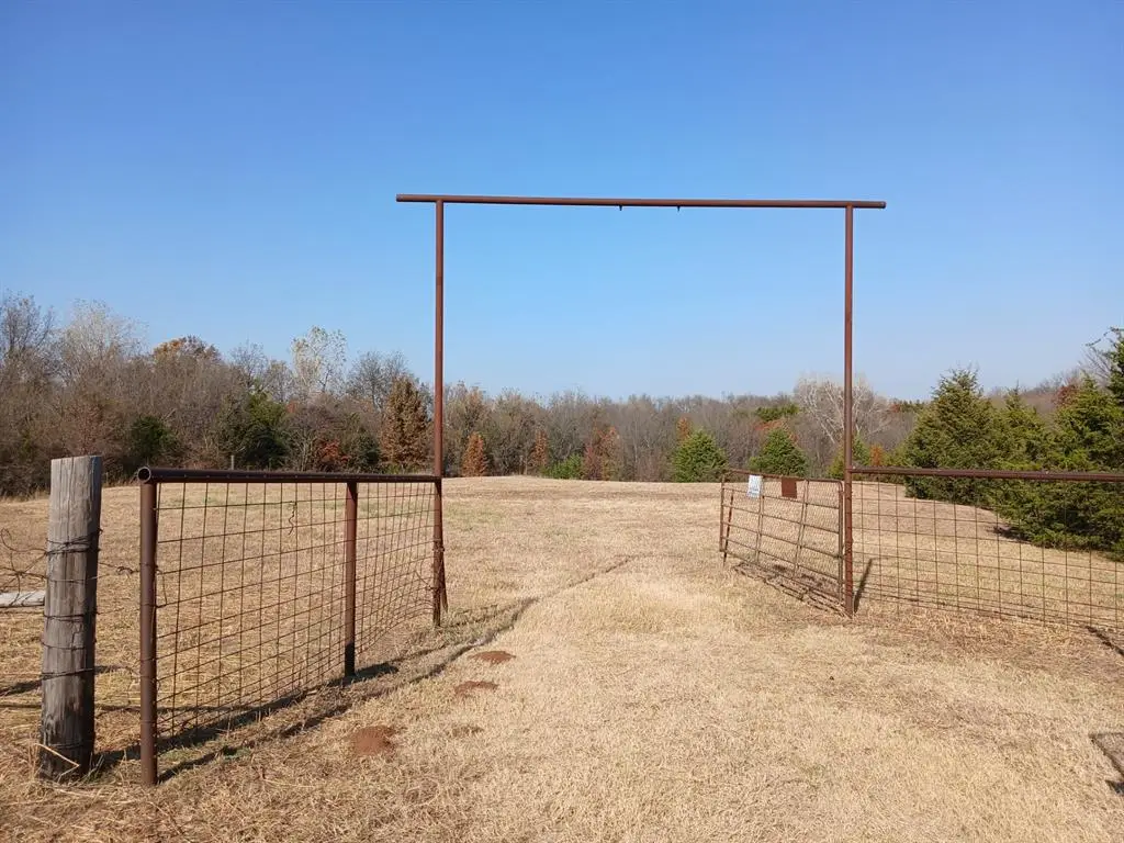 5601 E Etowah Road, Noble, OK 73068 - Image #1