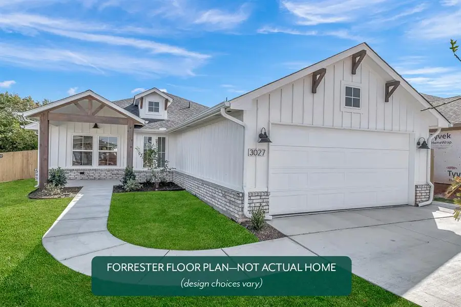 310 Woodrock Street, Harrah, OK 73045 - Image #2