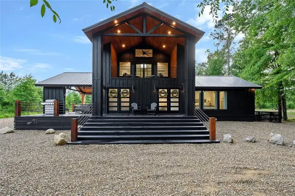 315 White Fox Lane, Broken Bow, OK 74728