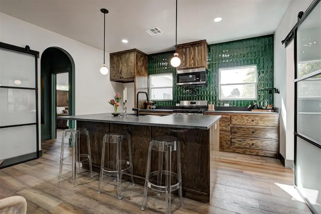 520 SW 31st Street, Oklahoma City, OK 73109 - Image #1