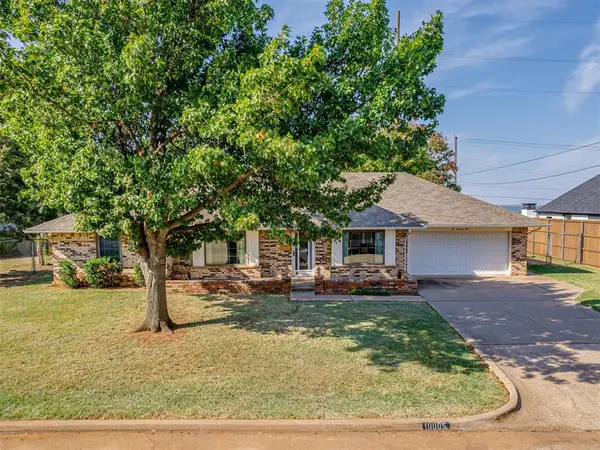 10005 Lakeshore Dr, Oklahoma City, OK 73120