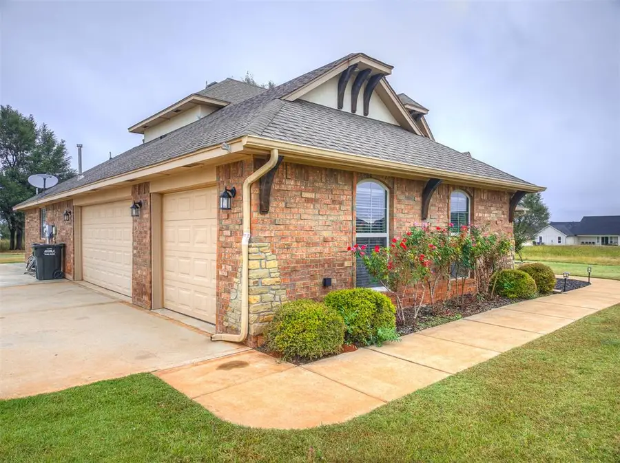 4929 Ranchero Drive, Edmond, OK 73025 - Image #3