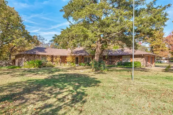 1801 Jessie James Drive, Edmond, OK 73034