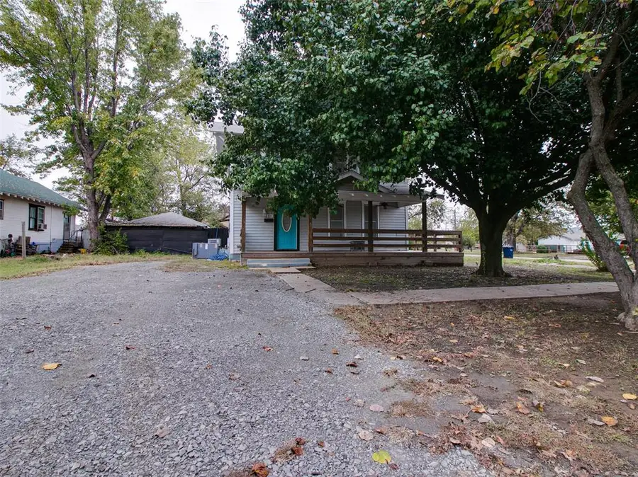 401 W Sixth Street, Stroud, OK 74079 - #3