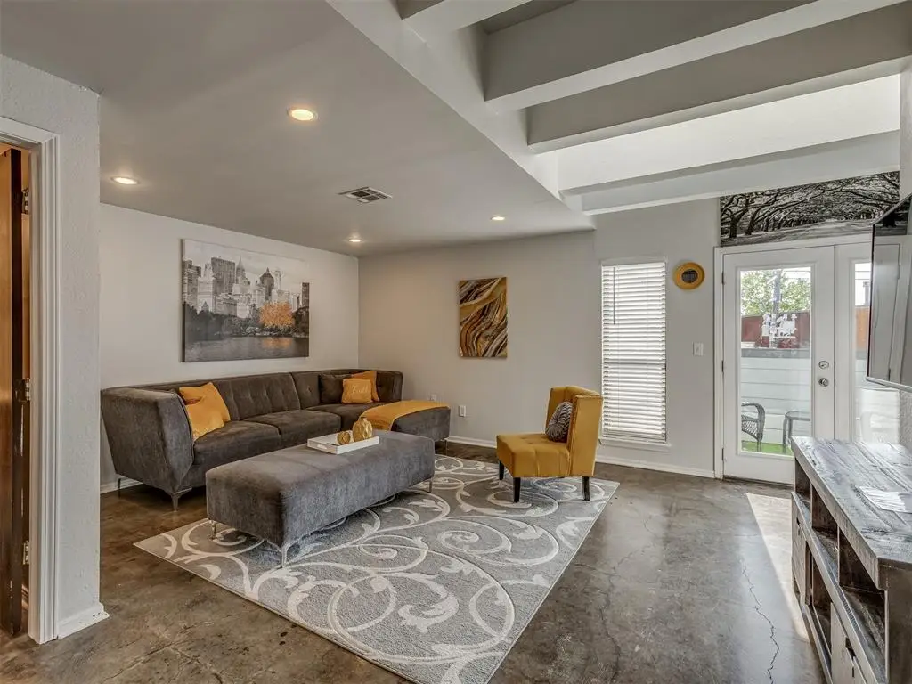 901 NW 7th Street #206, Oklahoma City, OK 73106 - Image #1