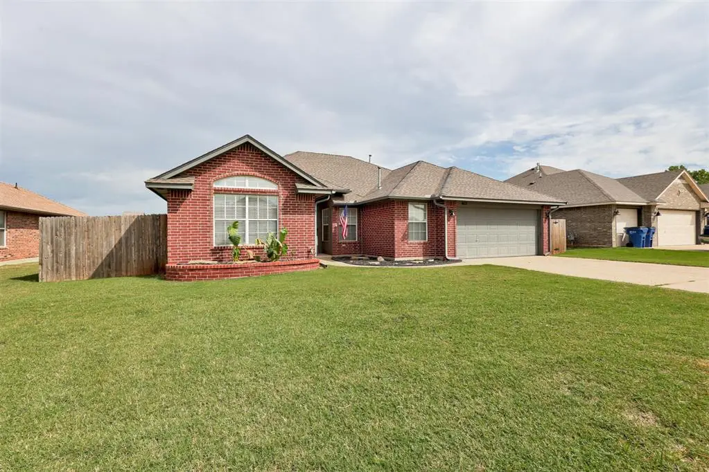 612 N White Tail Way, Mustang, OK 73064 - Image #1