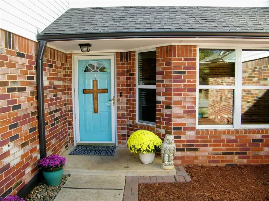 617 Firelane Road, Edmond, OK 73003 - Image #2