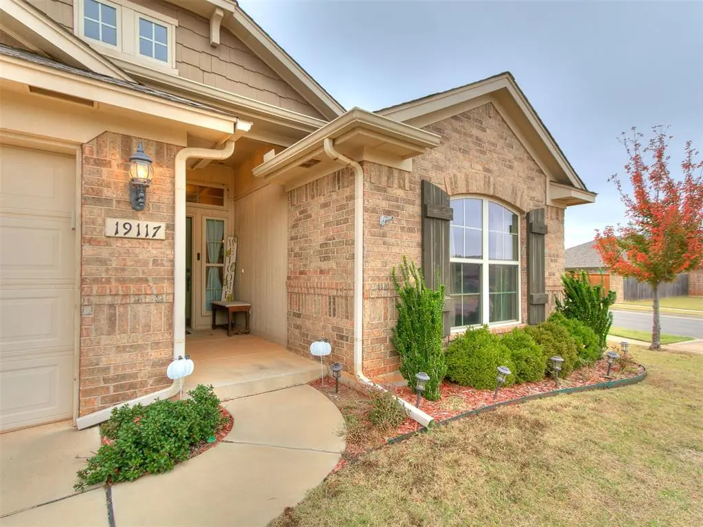 19117 Hecho Drive, Edmond, OK 73012 - Image #1