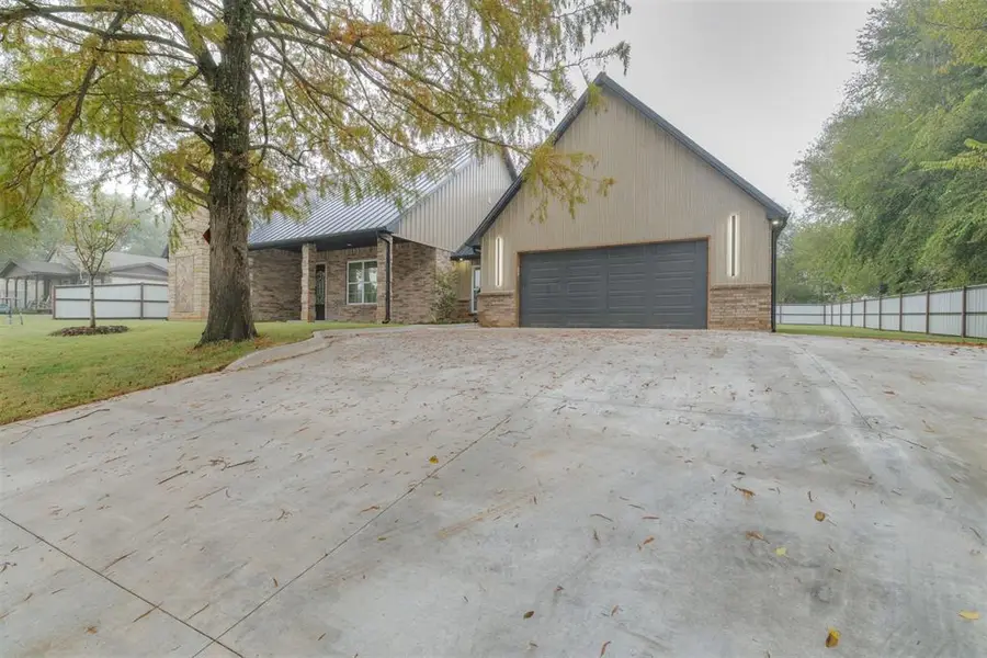 2925 N Choctaw Road, Choctaw, OK 73020 - Image #2