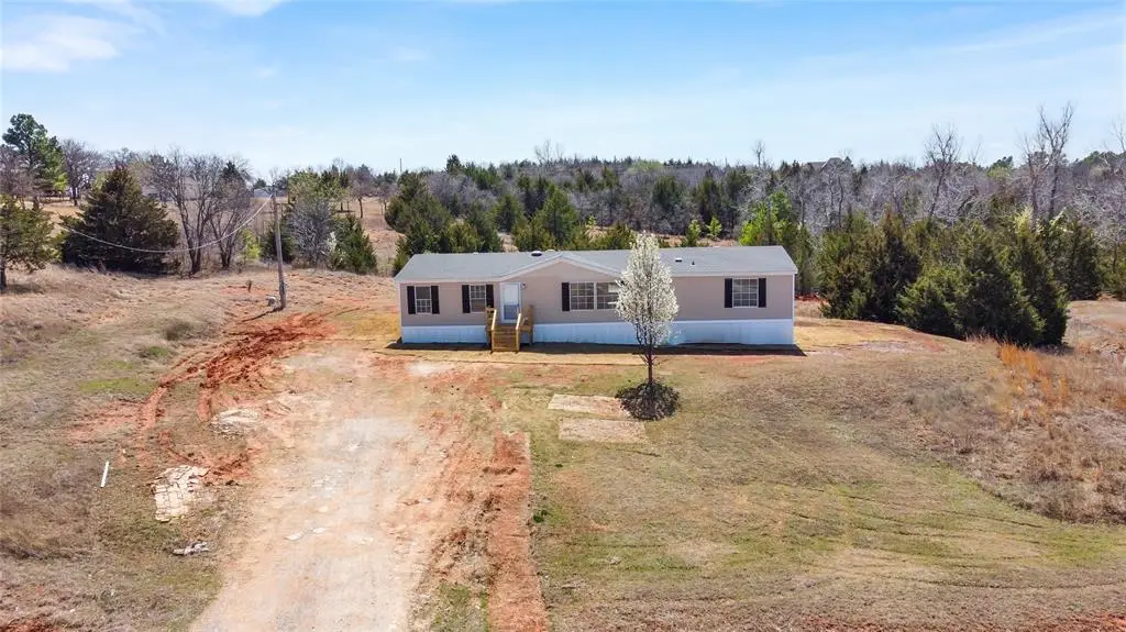 20644 Oak Pond Drive, Harrah, OK 73045 - Image #1