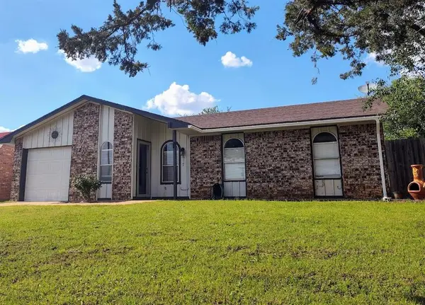 617 Meadow Lane, Frederick, OK 73542