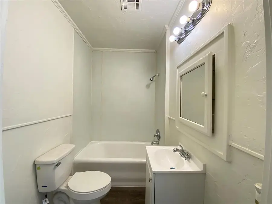 1704 NW 29th Street, Oklahoma City, OK 73106 - Image #3