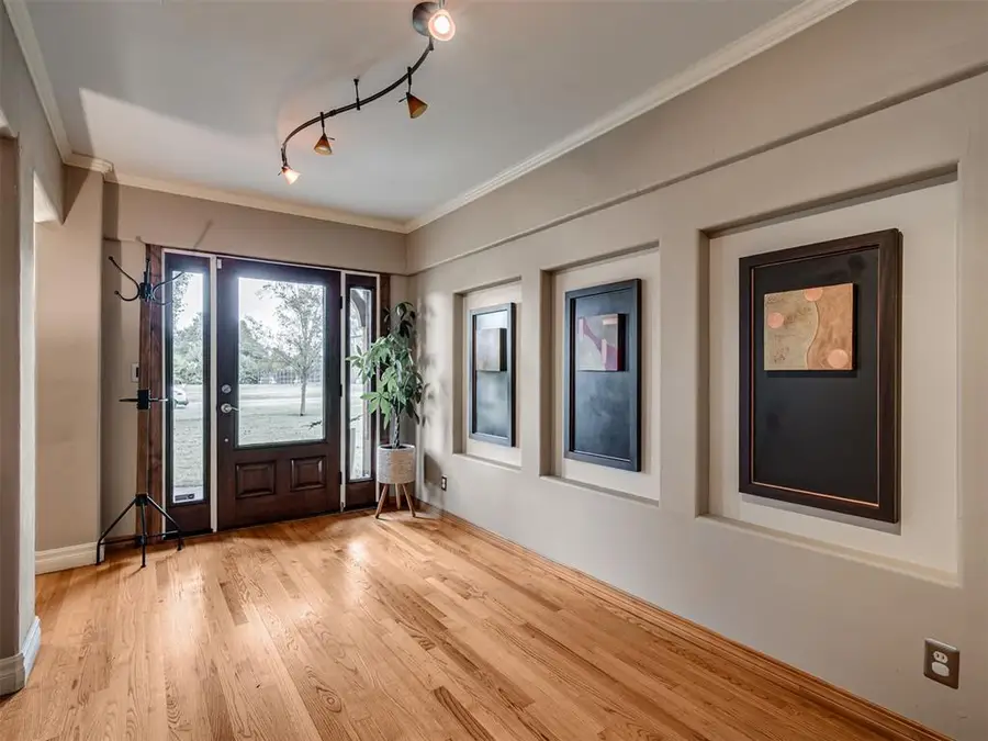 2624 Dorchester Drive, Oklahoma City, OK 73120 - Image #2