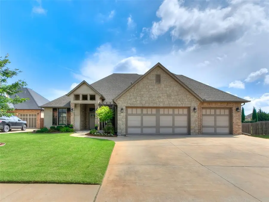 609 Newport Bridge Drive, Edmond, OK 73034 - Image #3