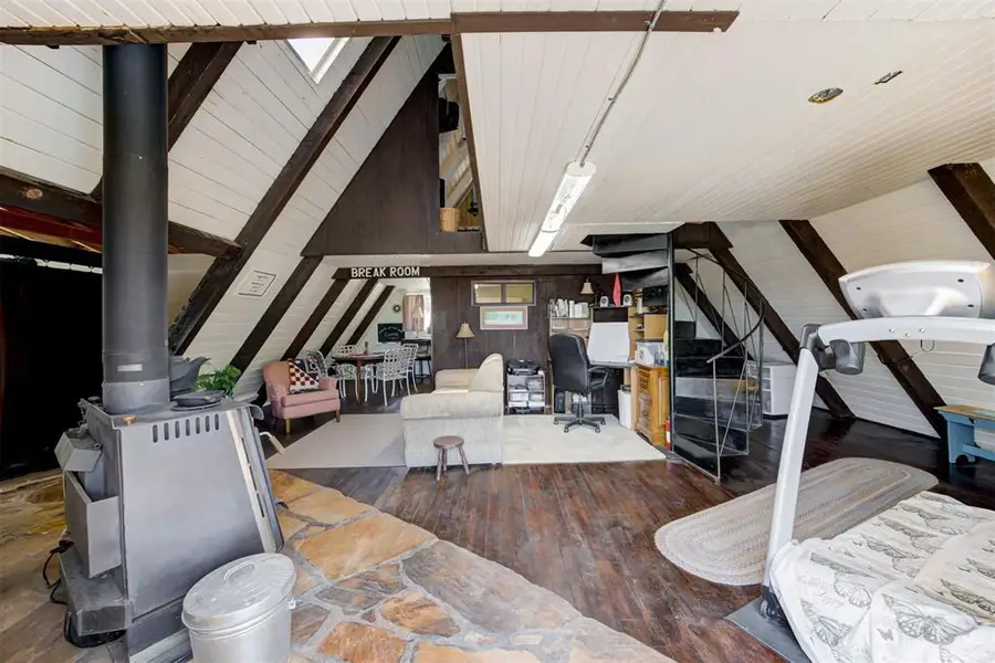 529 Venado Valley Road, Meridian, OK 73058 - Image #2