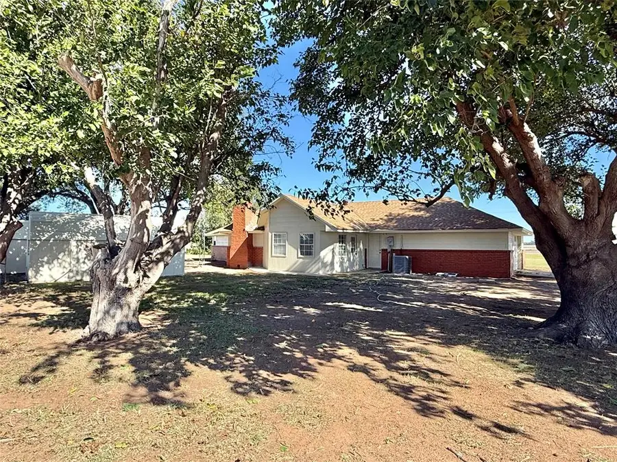20403 E 1567 Road, Altus, OK 73521 - Image #3