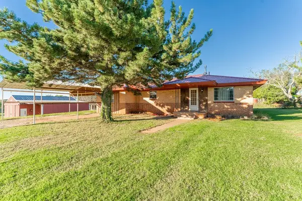 409 W 5th Street, Foss, OK 73647