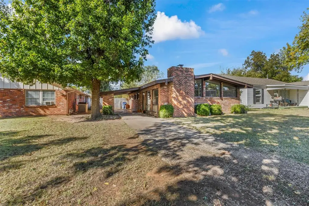 1624 S 20th Street, Chickasha, OK 73018 - Image #1