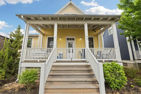 43 Center Lane, Carlton Landing, OK 74432