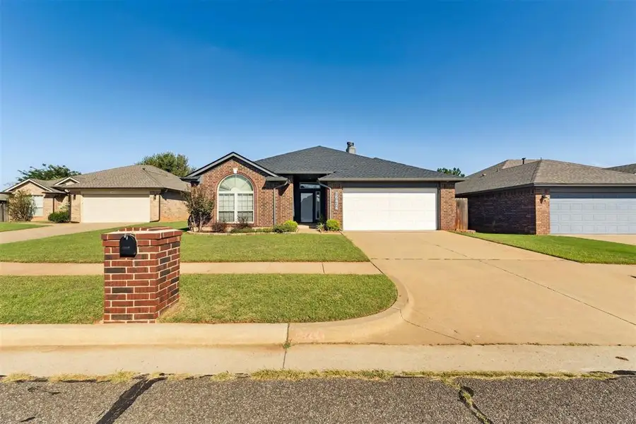 16424 Oconee Creek Drive, Edmond, OK 73013 - Image #2