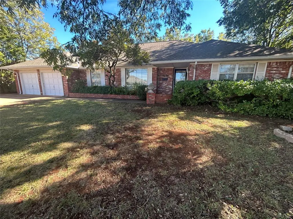 12104 Camelot Place, Oklahoma City, OK 73120 - Image #1