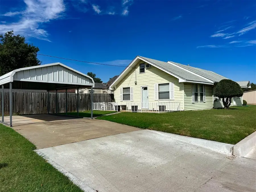 802 S Mission Street, Anadarko, OK 73005 - Image #2