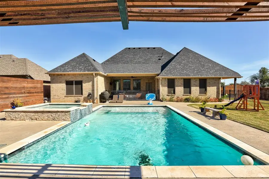 4313 Bridge Wood Lane, Oklahoma City, OK 73179 - Image #2