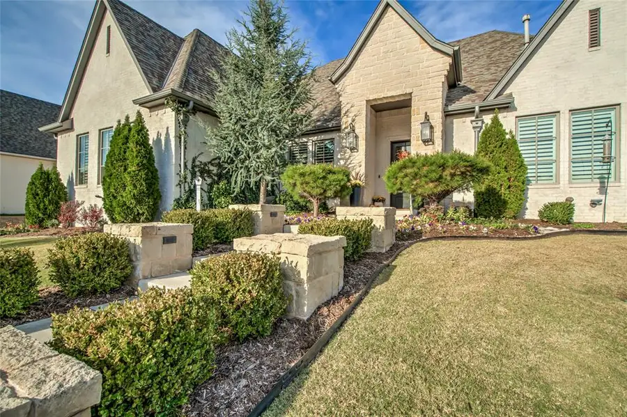 6208 Hazeltine Drive, Edmond, OK 73025 - Image #2