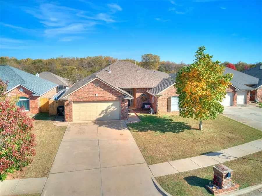 604 Loyd Lane, Moore, OK 73160 - Image #3