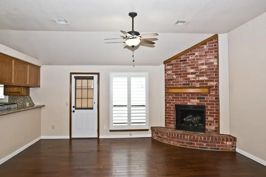 608 Coopers Hawk Drive, Norman, OK 73072 - Image #2