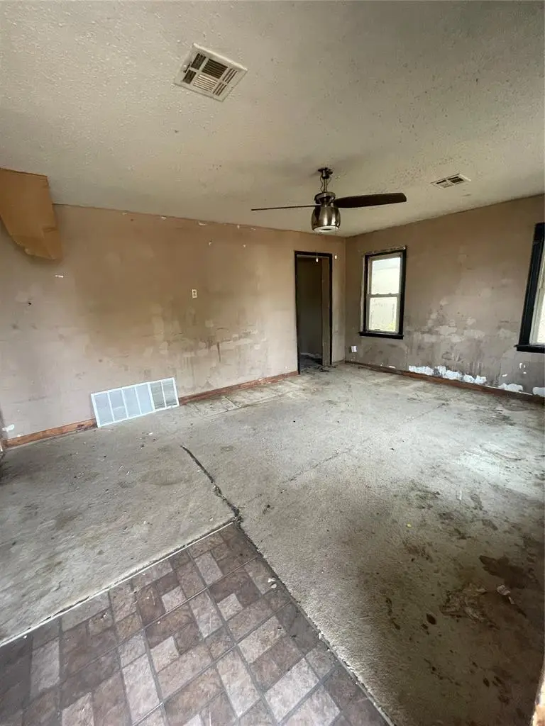 206 E Harmon Drive, Oklahoma City, OK 73110 - Image #3