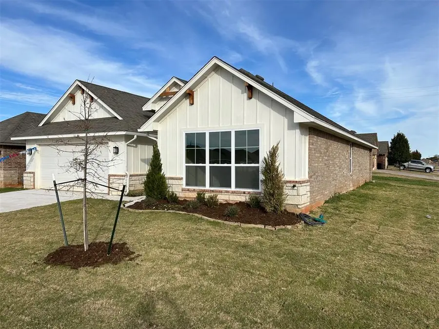 19600 Taggert Drive, Edmond, OK 73012 - Image #2