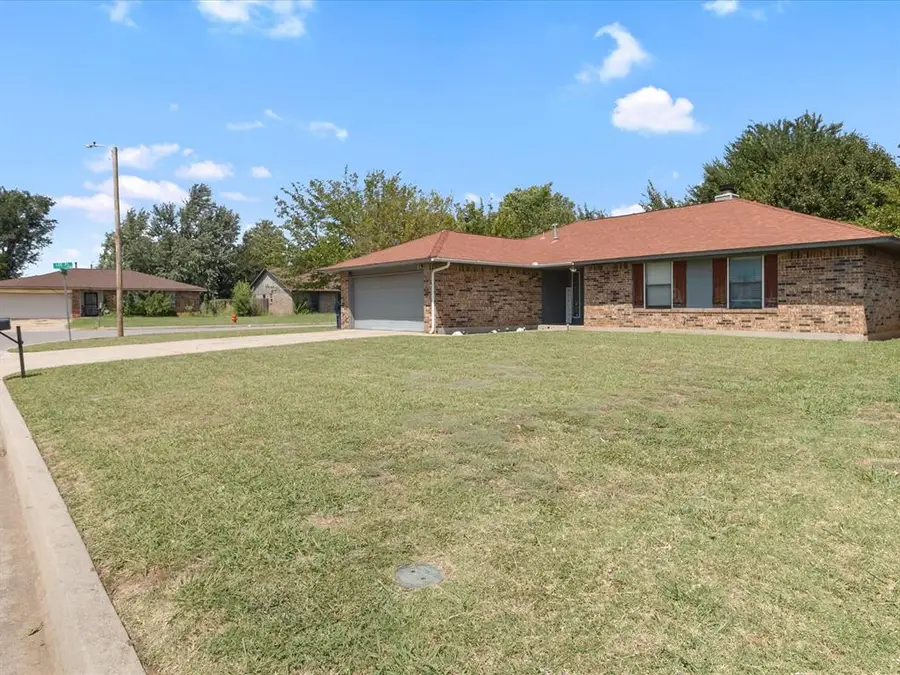 637 NW 116th Terrace, Oklahoma City, OK 73114 - Image #2