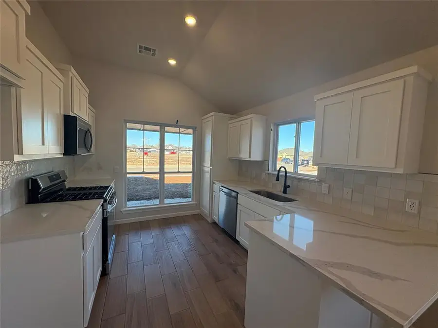 8508 NW 75th Street, Oklahoma City, OK 73132 - Image #2