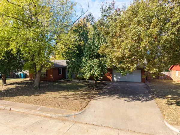 3313 Meadowbrook Drive, Midwest City, OK 73110