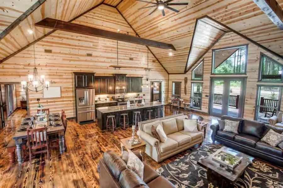 147 Walnut Hill Lane, Broken Bow, OK 74728 - Image #3