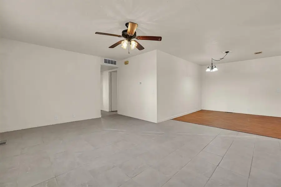 18 E Anchor Drive, Sayre, OK 73662 - Image #3