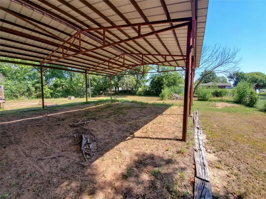 1011 N Rangeline Street, Tecumseh, OK 74873 - Image #3