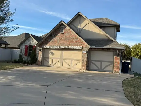 17701 Griffin Gate Drive, Edmond, OK 73012