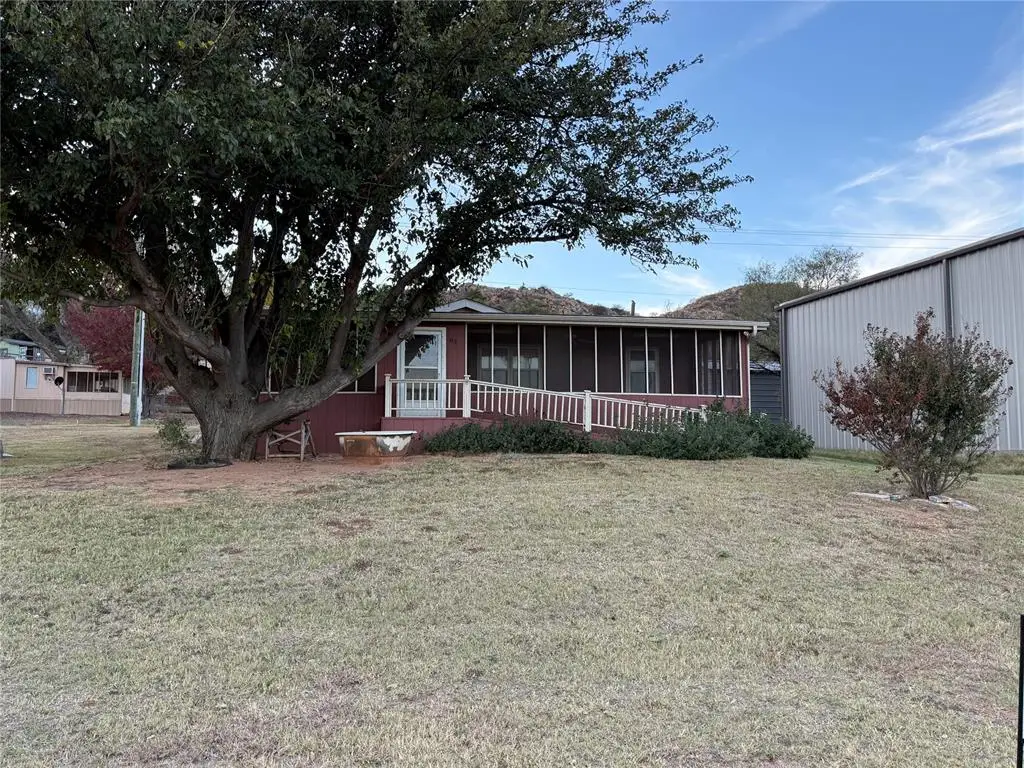 83 Hick's Mountain Road, Lone Wolf, OK 73655 - Image #1