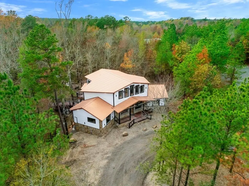 176 Shade Tree Trail, Broken Bow, OK 74728 - Image #1