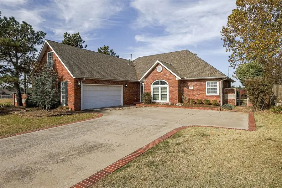 101 SE 27th Street, Moore, OK 73160 - Image #2