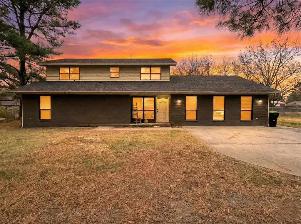 520 Adams Street, Holdenville, OK 74848 - Image #1