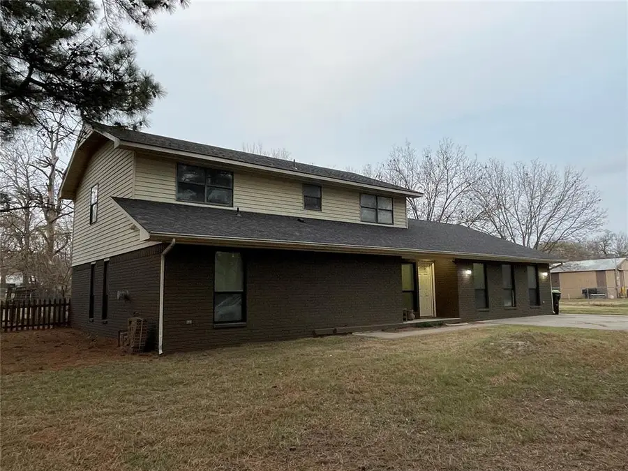 520 Adams Street, Holdenville, OK 74848 - Image #3